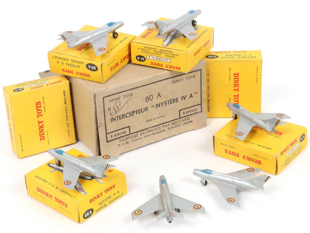 Lot 276 - DINKY TOYS (FRANCE) (1)