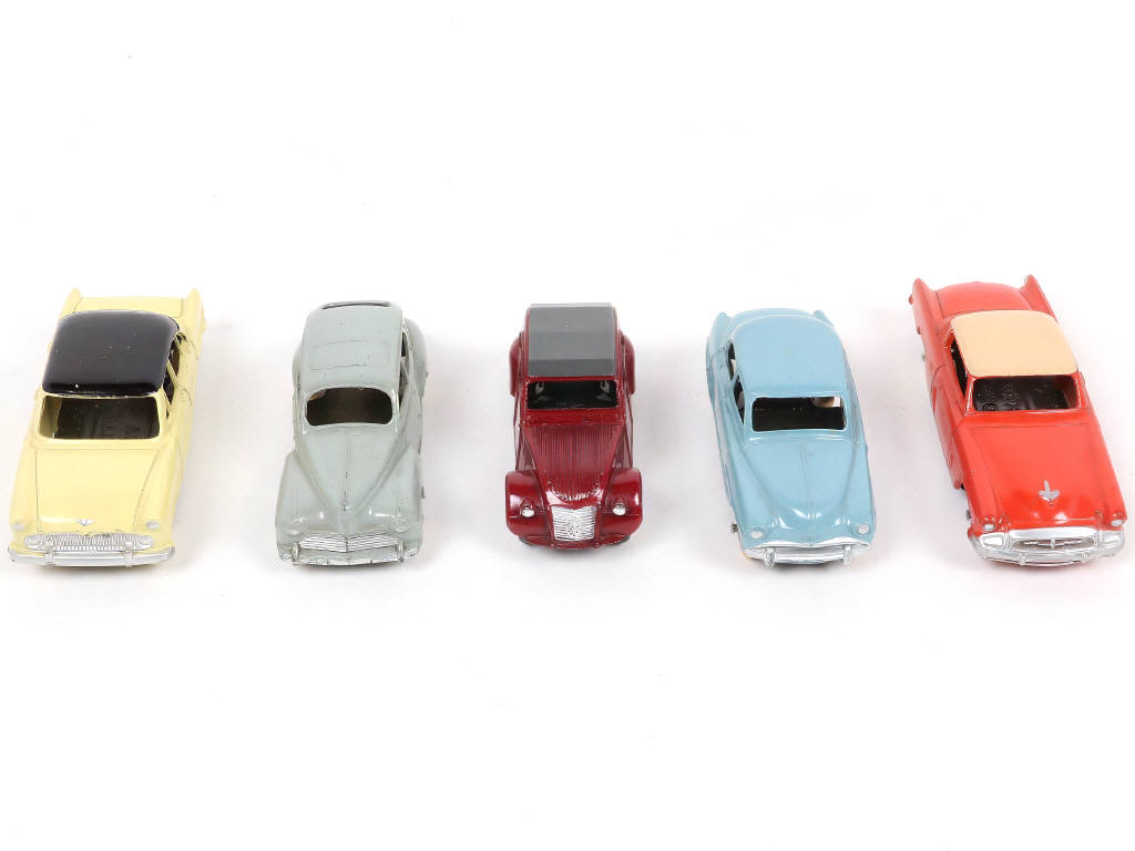 Lot 273 - DINKY TOYS (FRANCE) (1)