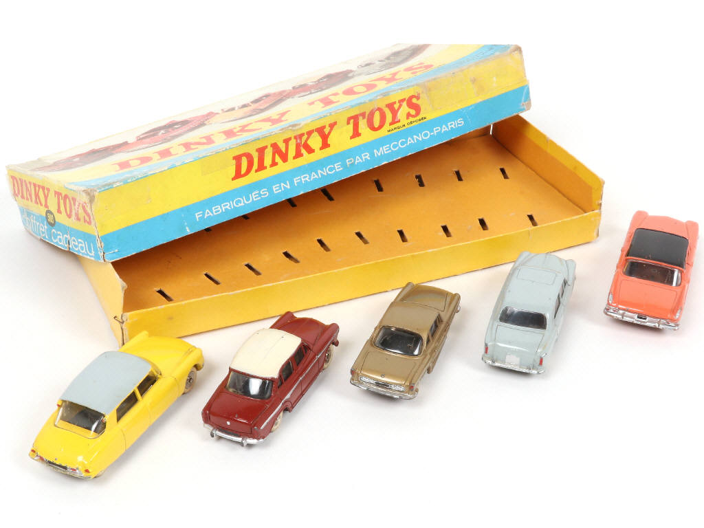 Lot 272 - DINKY TOYS (FRANCE) (1)