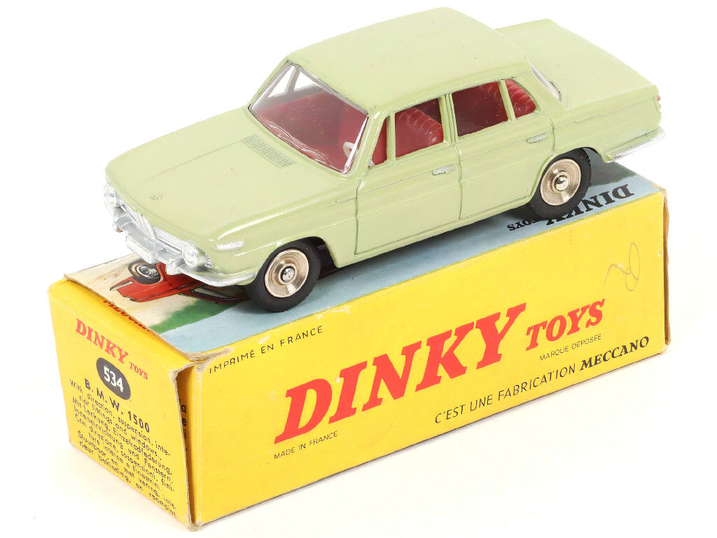 Lot 303 - DINKY TOYS (FRANCE) (1)