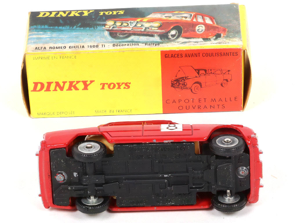 Lot 291 - DINKY TOYS (FRANCE) (1)