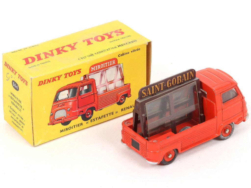 Lot 326 - DINKY TOYS (FRANCE) (1)