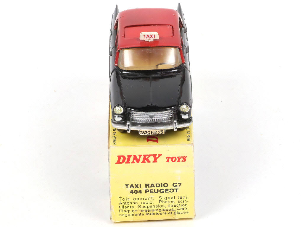 Lot 290 - DINKY TOYS (FRANCE) (1)