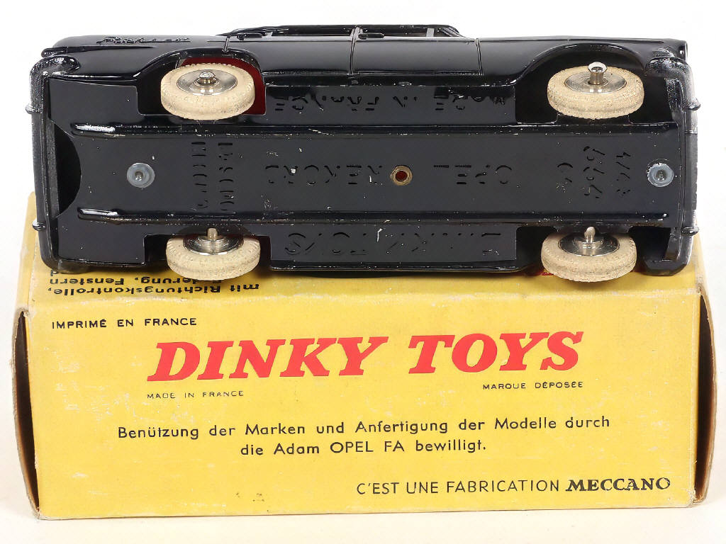 Lot 304 - DINKY TOYS (FRANCE) (1)