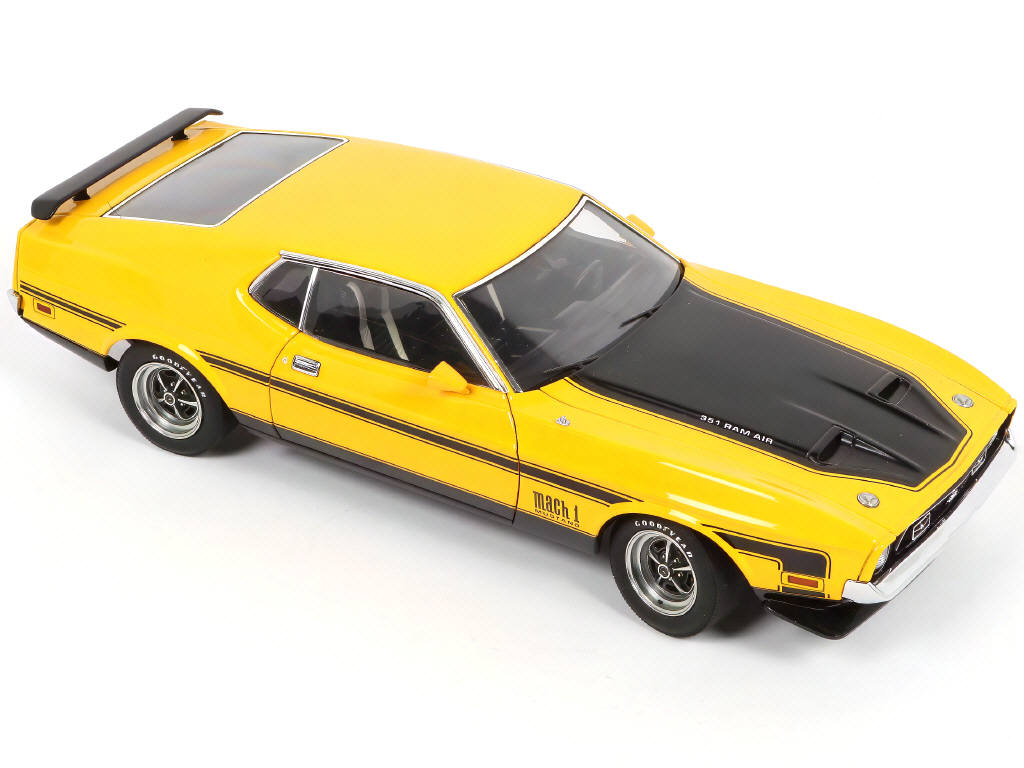 Lot 4 - AUTOART (ALLEMAGNE) (1)