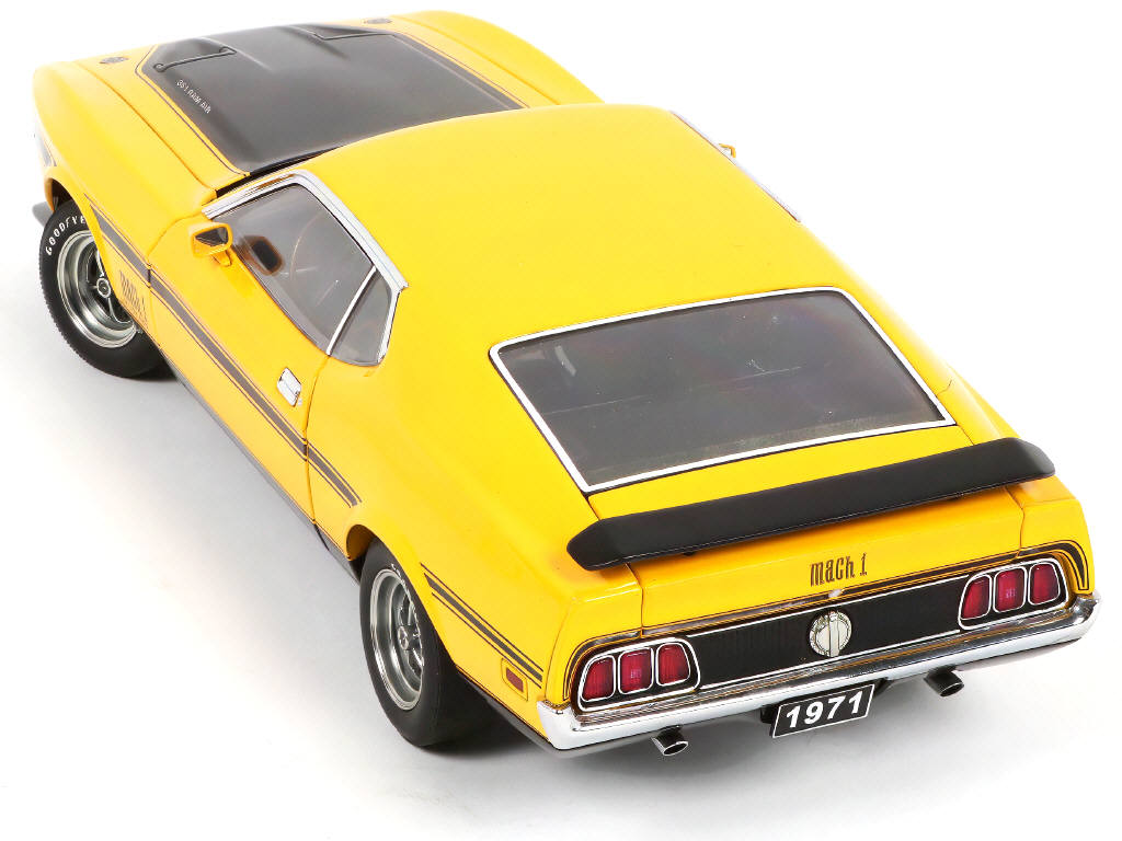 Lot 4 - AUTOART (ALLEMAGNE) (1)