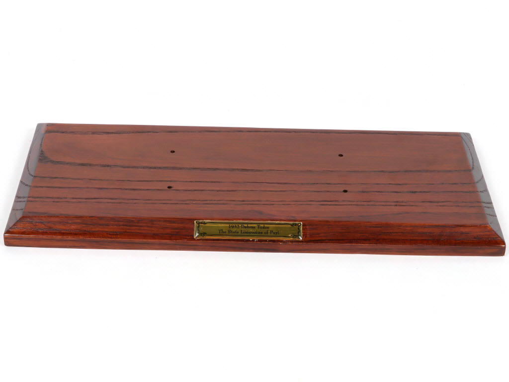 Lot 7 - SUN STAR (CHINE) (1)