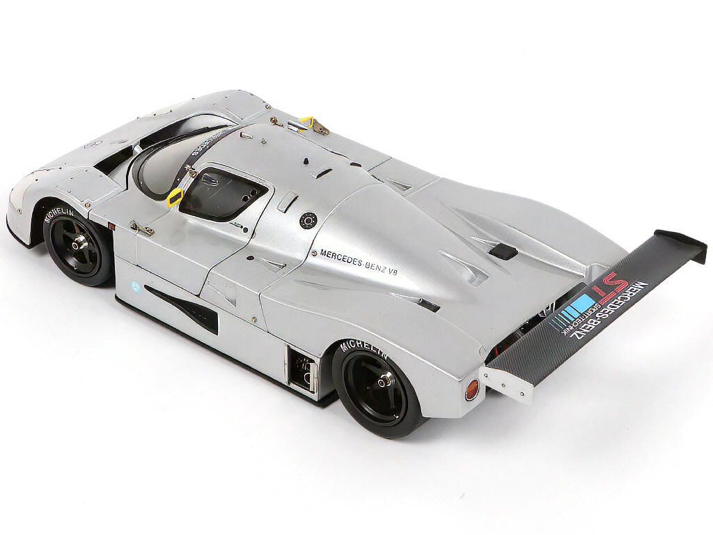 Lot 29 - EXOTO (USA) (1)