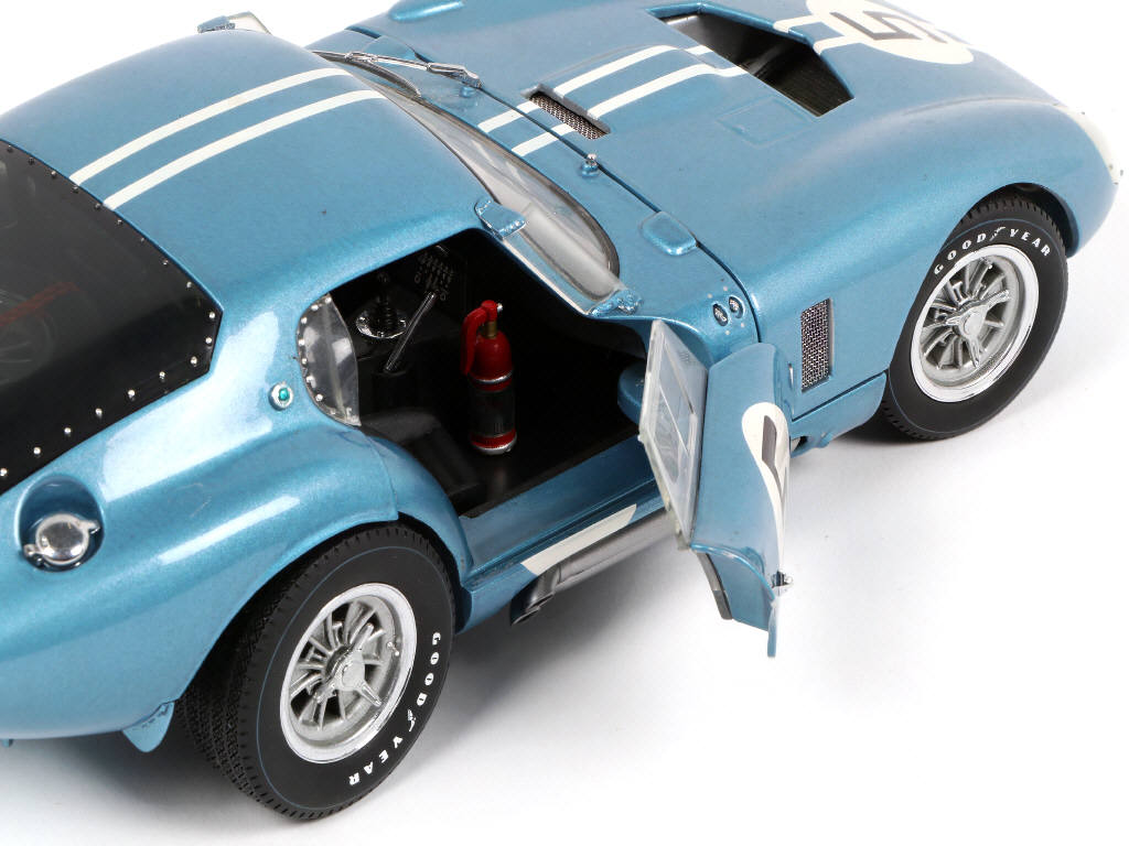 Lot 79 - EXOTO (USA) (1)