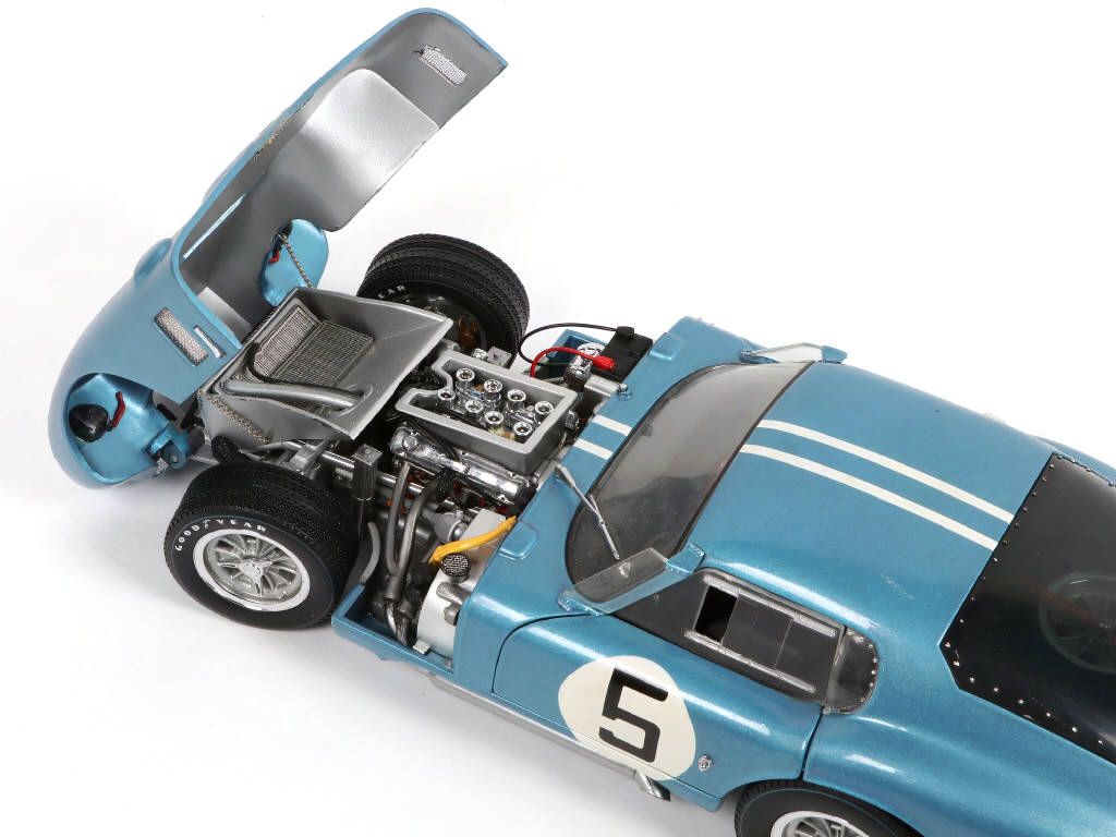 Lot 79 - EXOTO (USA) (1)