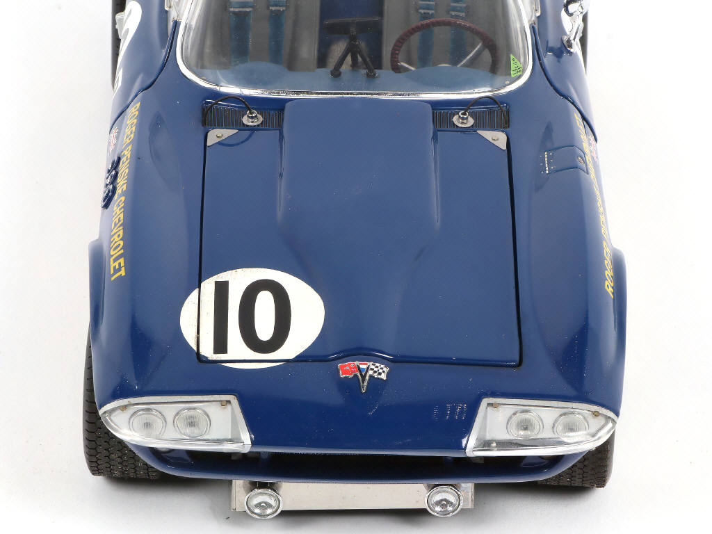 Lot 95 - EXOTO (USA) (1)