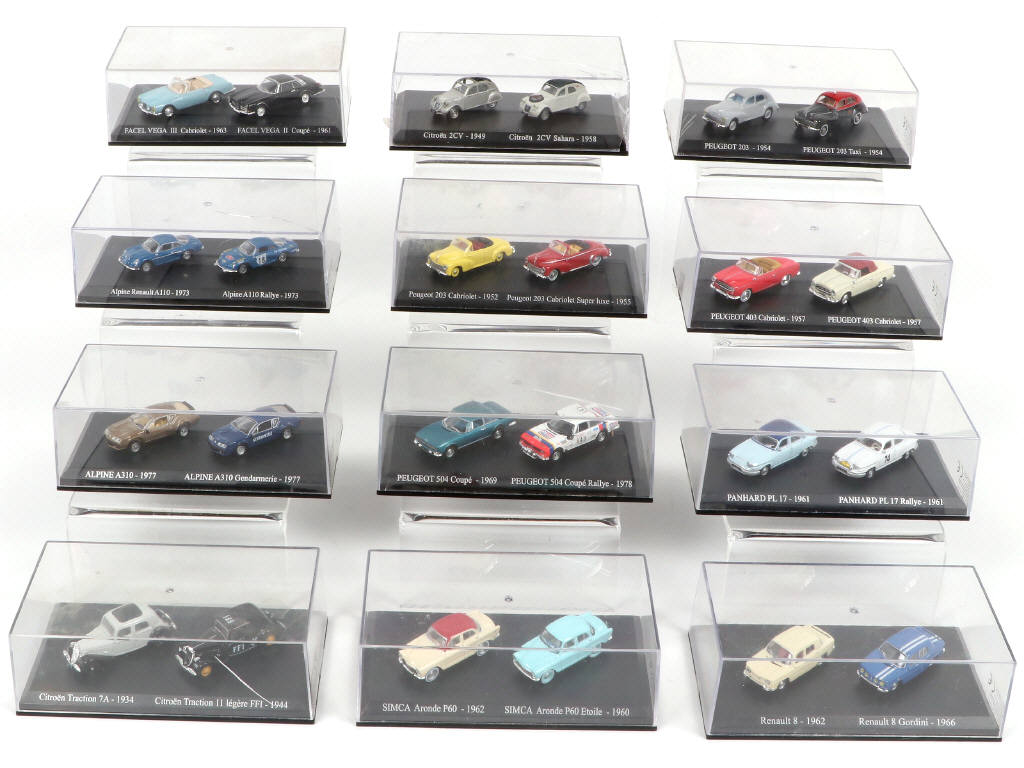 Lot 64 - UNIVERSAL HOBBIES (CHINE) (12)