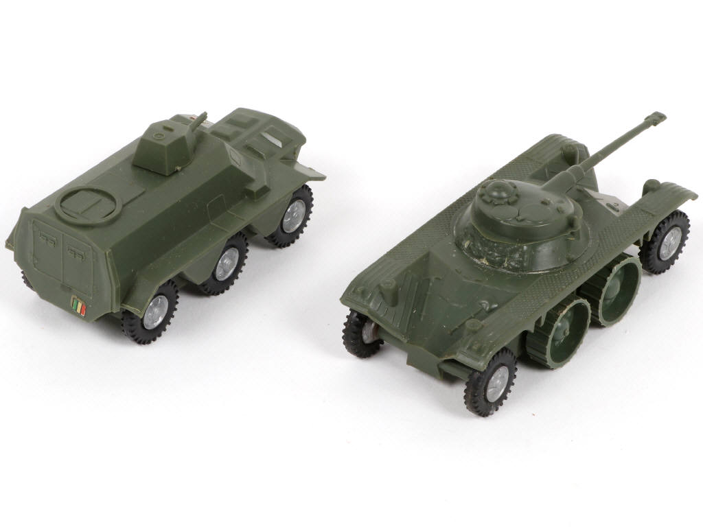 Lot 120 - POLITOYS (ITALIE) (2)