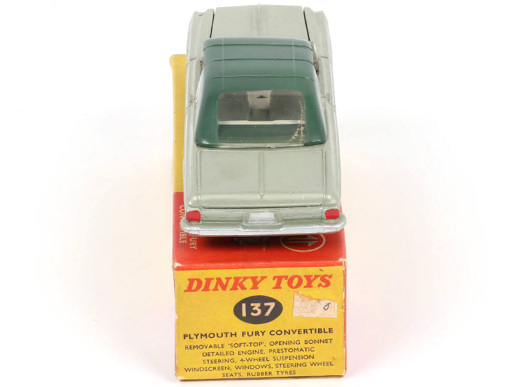 Lot 240 - DINKY TOYS (GB) (1)