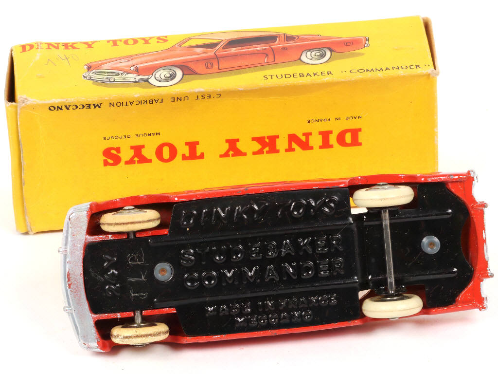 Lot 267 - DINKY TOYS (FRANCE) (1)