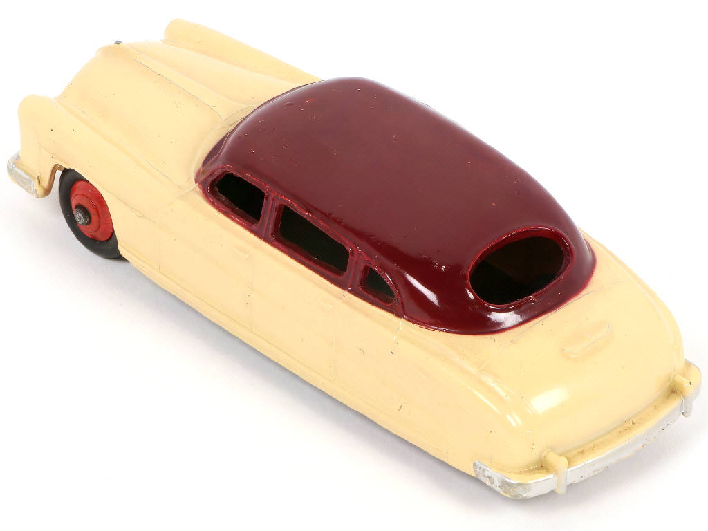 Lot 233 - DINKY TOYS (GB) (1)