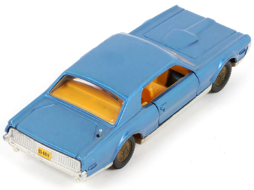 Lot 242 - DINKY TOYS (GB) (1)