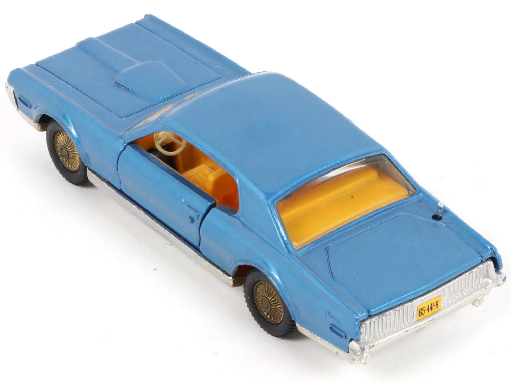 Lot 242 - DINKY TOYS (GB) (1)