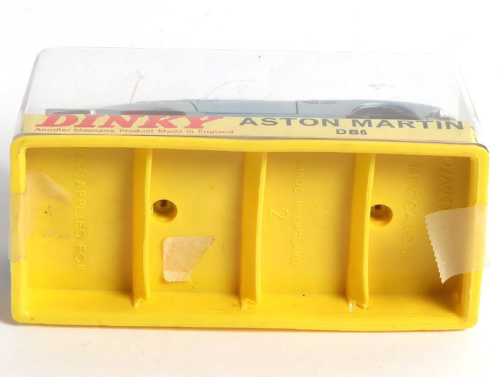 Lot 245 - DINKY TOYS (GB) (1)