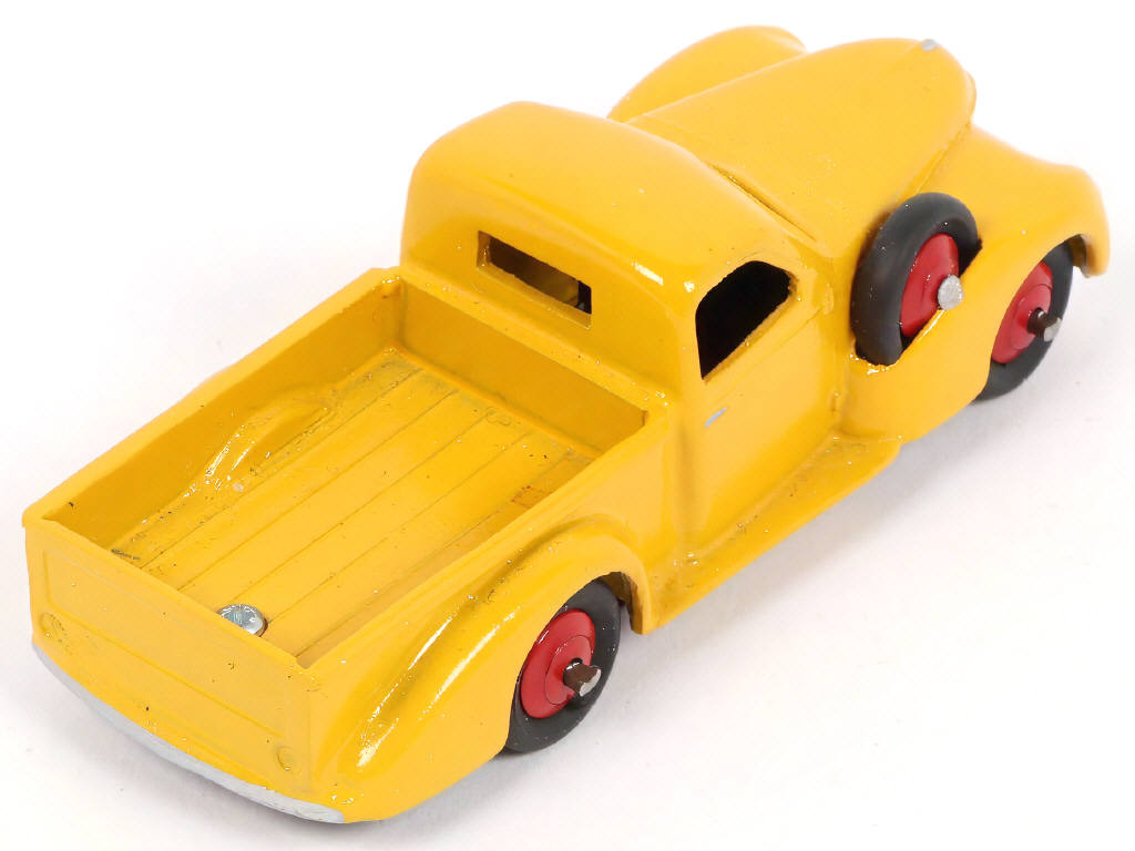 Lot 229 - CLUB DINKY FRANCE (1)