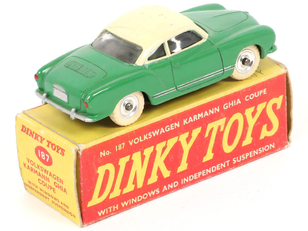 Lot 239 - DINKY TOYS (GB) (1)