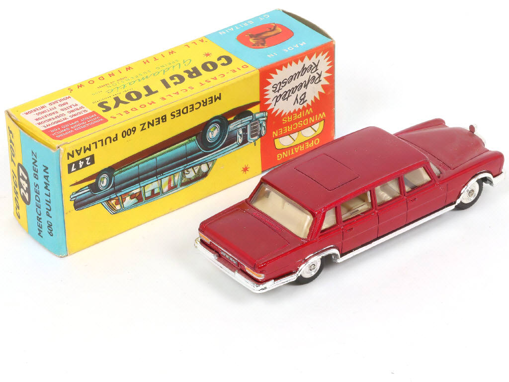 Lot 151 - CORGI TOYS (GB) (1)