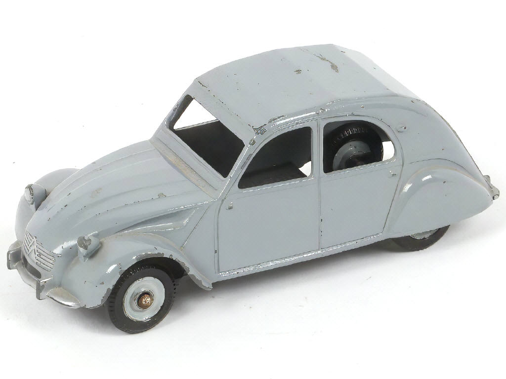 Lot 259 - DINKY TOYS (FRANCE) Série JUNIOR (1)