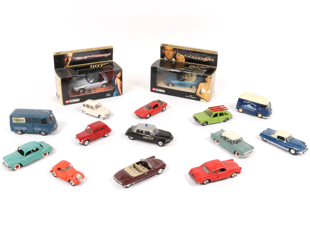 Lot 77 - DIVERS (15)