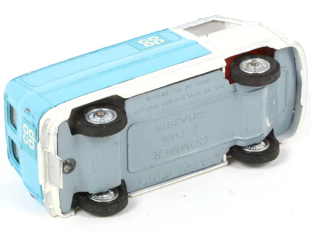 Lot 118 - CORGI TOYS (GB) (1)