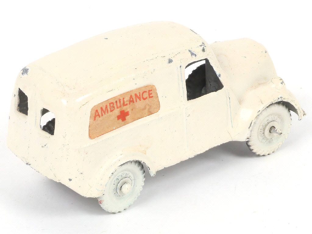 Lot 111 - CHARBENS (GB) (1)