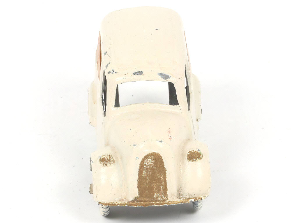 Lot 111 - CHARBENS (GB) (1)