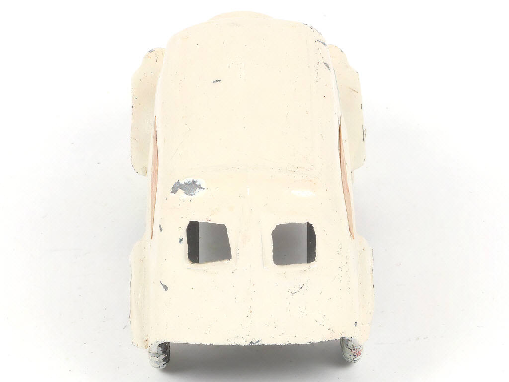 Lot 111 - CHARBENS (GB) (1)