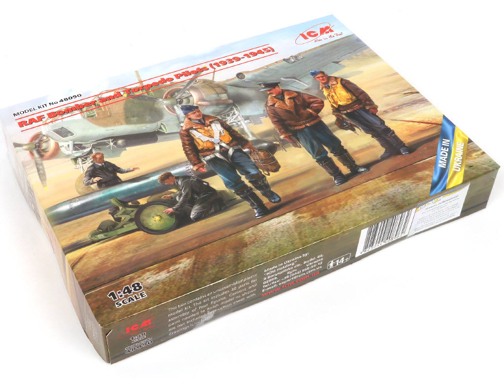 Lot 31 - DIVERS (8)