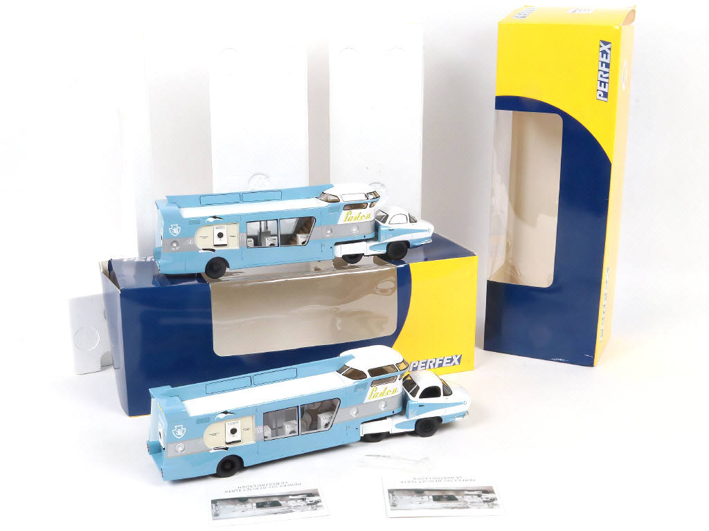 Lot 85 - PERFEX (CHINE) (2)