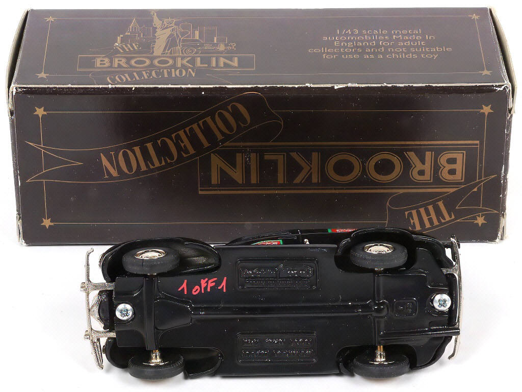 Lot 105 - BROOKLIN MODELS (GB) (1)