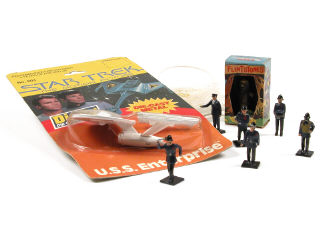 Lot 259 - DINKY TOYS GB (8)