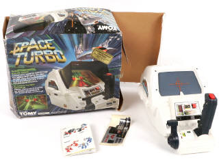 Lot 104 - DIVERS (11)