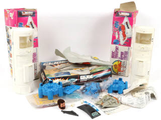 Lot 127 - DIVERS (4)