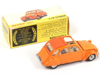 Lot 244 - DINKY TOYS (FRANCE) (1)