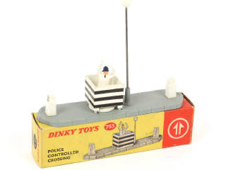 Lot 302 - DINKY TOYS (GB) (1)