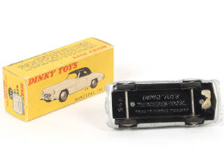 Lot 232 - DINKY TOYS (FRANCE) (1)