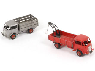 Lot 263 - DINKY TOYS (FRANCE) (2)