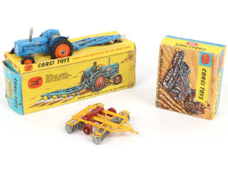 Lot 168 - CORGI TOYS (GB) (1)