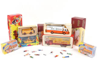 Lot 172 - CORGI TOYS (GB) (6)