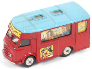 Lot 166 - CORGI TOYS (GB) (1)