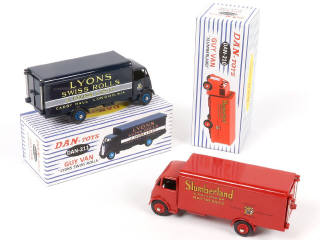 Lot 135 - DAN-TOYS (FRANCE) (2)