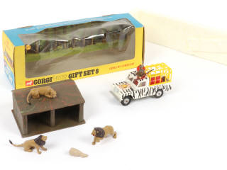 Lot 169 - CORGI TOYS (GB) (1)