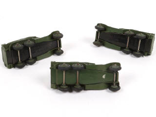 Lot 310 - DINKY TOYS (GB) (3)