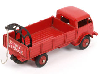 Lot 242 - DINKY TOYS (FRANCE) (1)