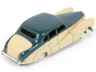 Lot 246 - QUIRALUX (FRANCE) (1)